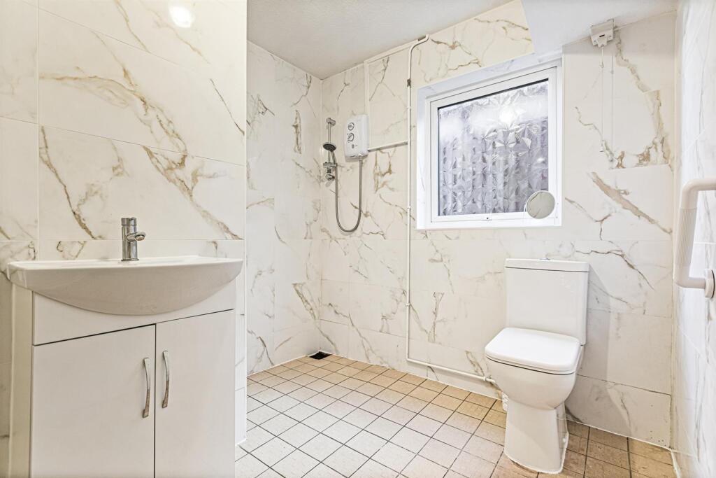 DOWNSTAIRS SHOWER ROOM