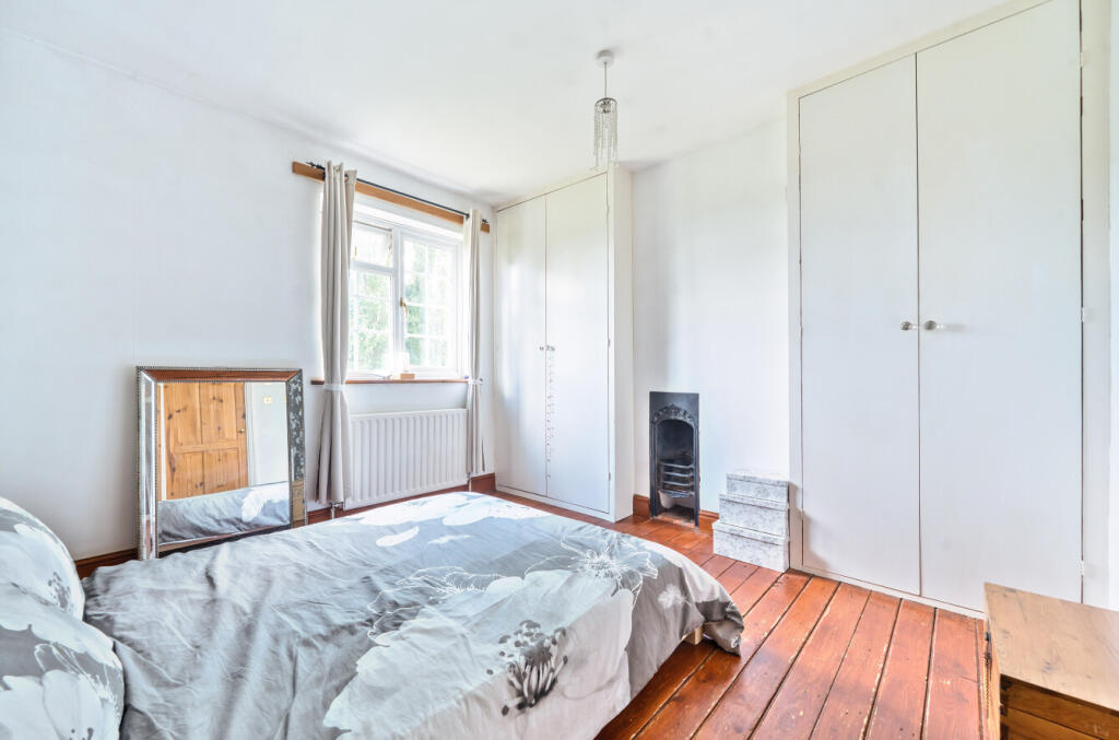 1305724-20-684993...