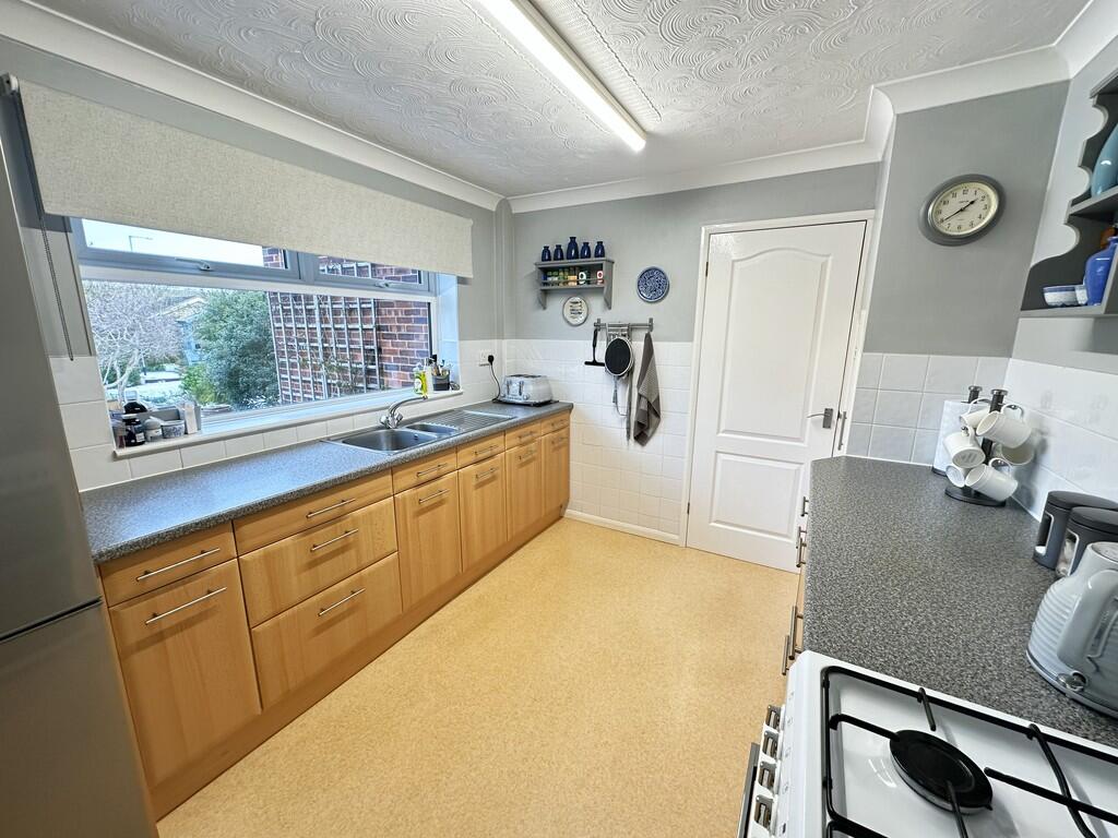 KITCHEN 2