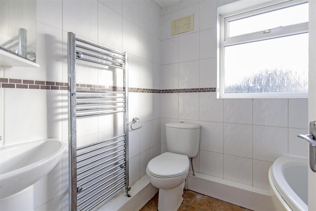 Bathroom-2.jpg