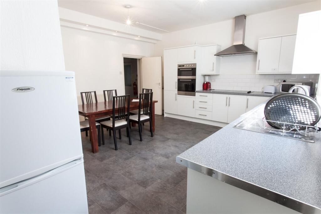 Arlington Kitchen 2.jpg