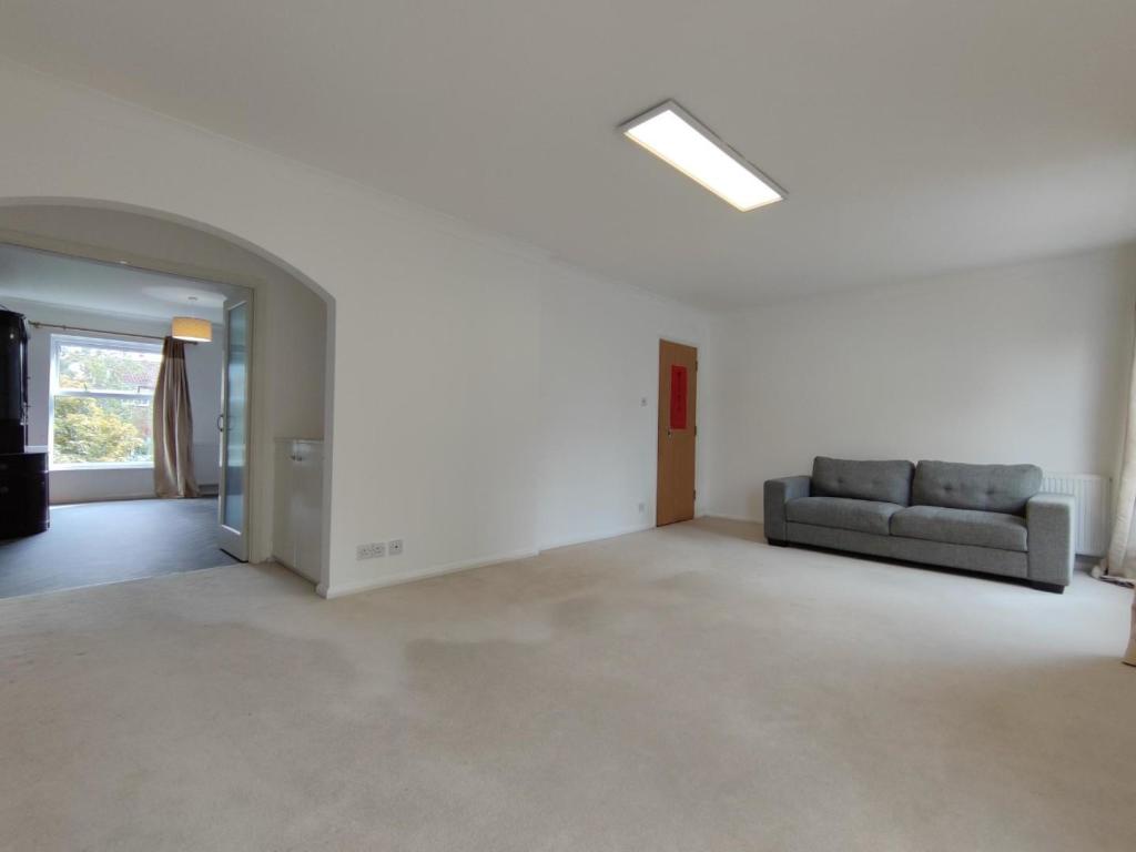 Lounge 1