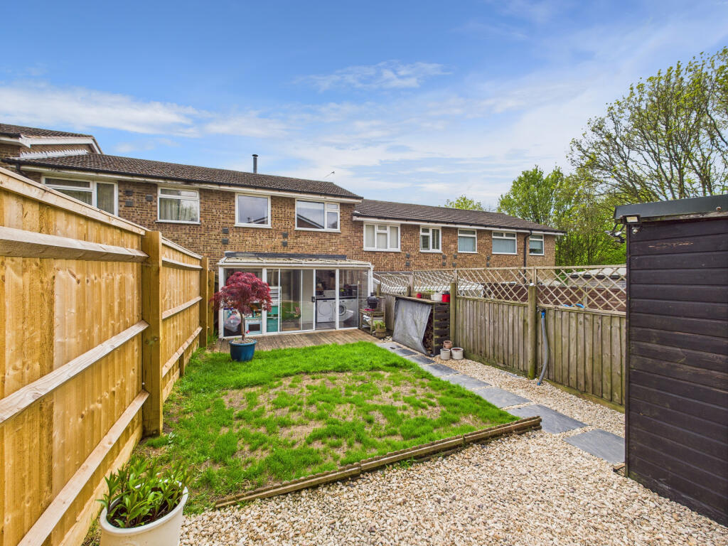 CAM01354G0-PR0488-STILL020