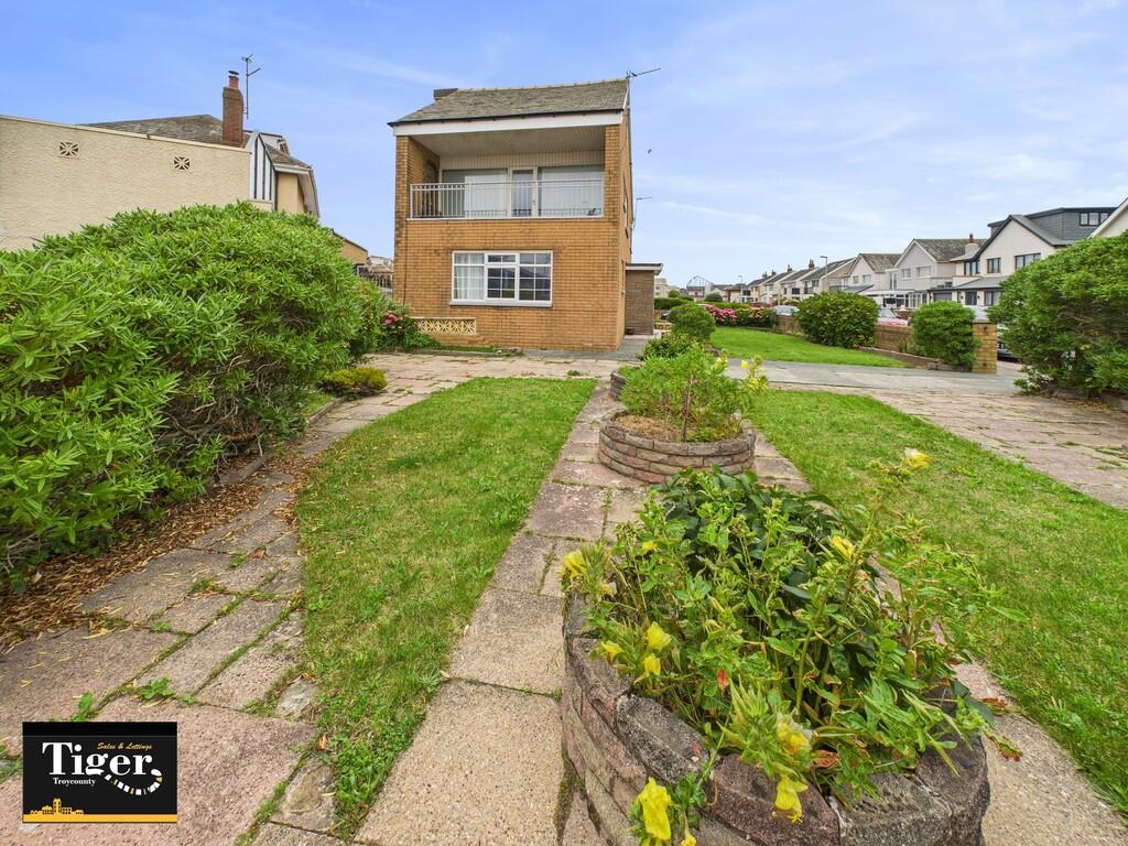 CAM02176G0-PR0611...