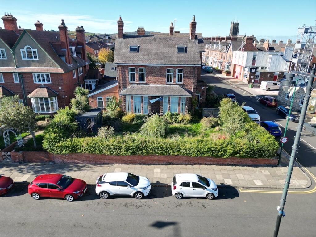 dji_fly_20251016_233358_580_1761140778873_photo.