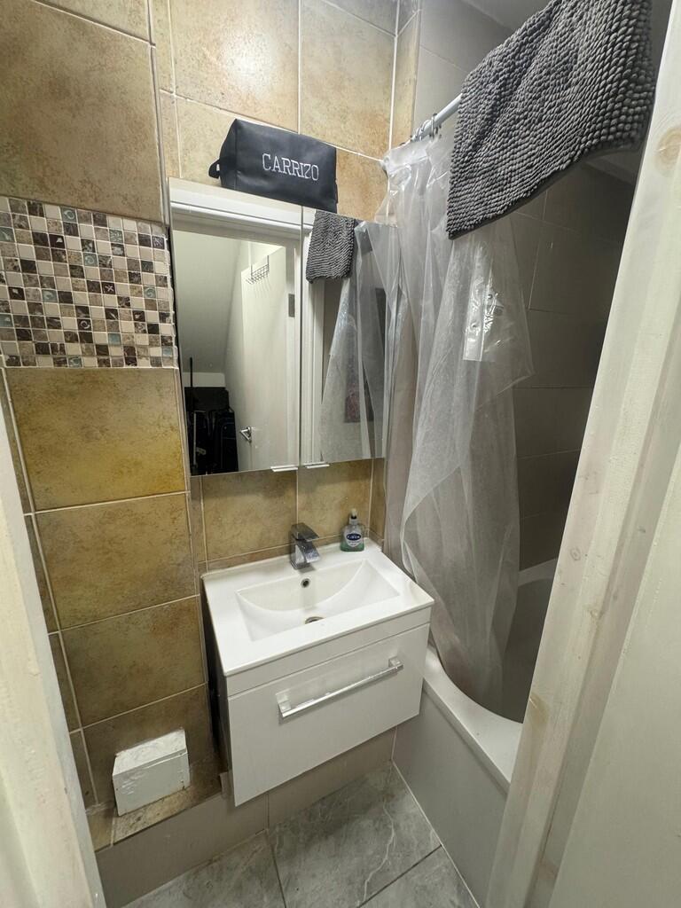 d3abc63c-3e2d-4e9...