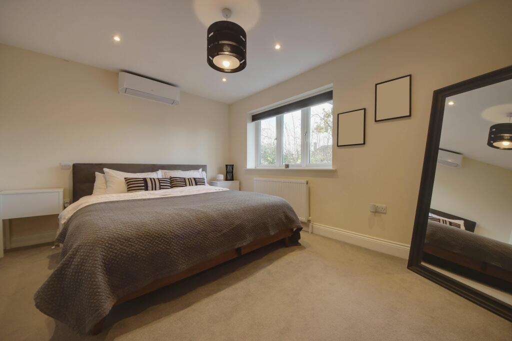 Main bedroom