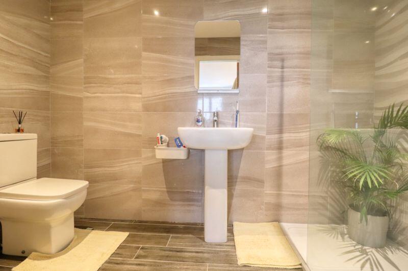 Master Ensuite