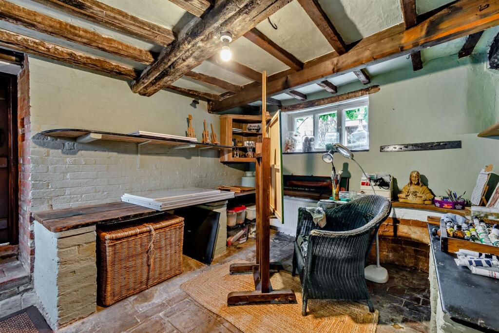 8663865-interior04-800.jpg