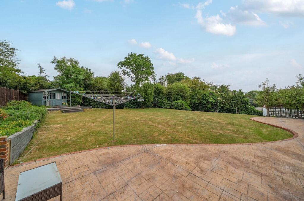 1296871-52-682dcc...