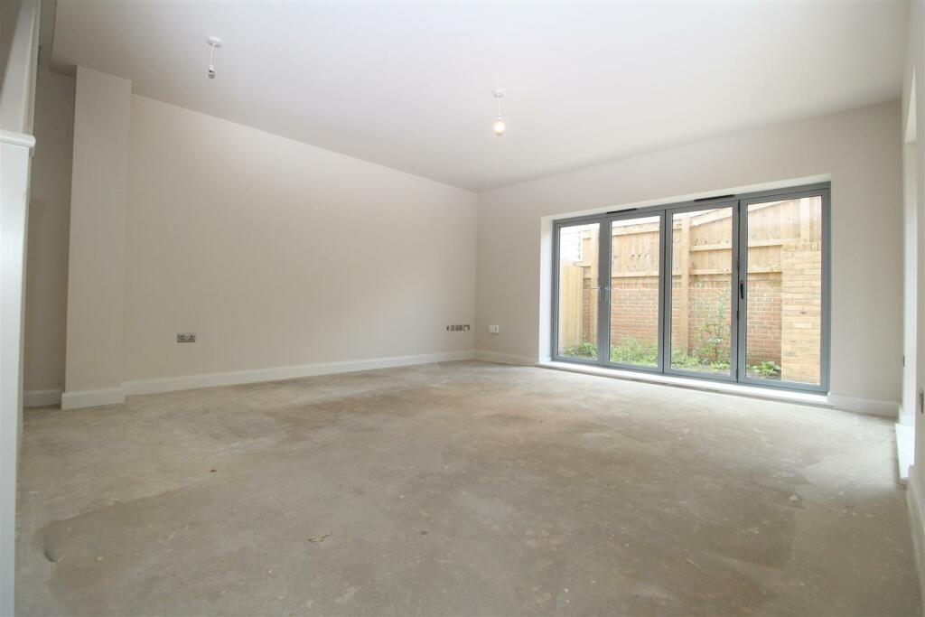 Living/Dining Room