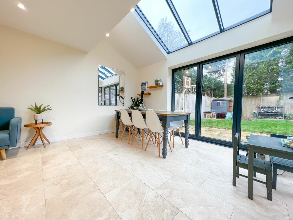 KITCHEN/BREAKFAST/FAMILY ROOM