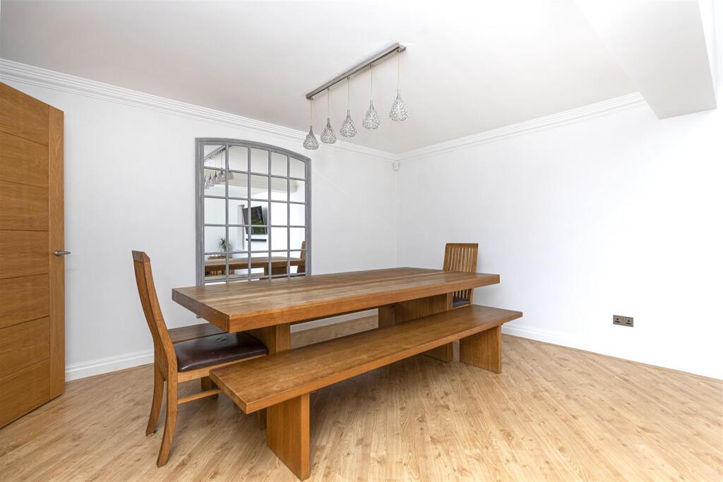 Bramleys Estate Agents - Crow Lees Gardens (14).jp