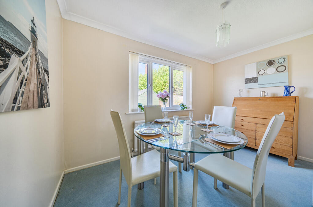 1360764-9-68dcf2c...