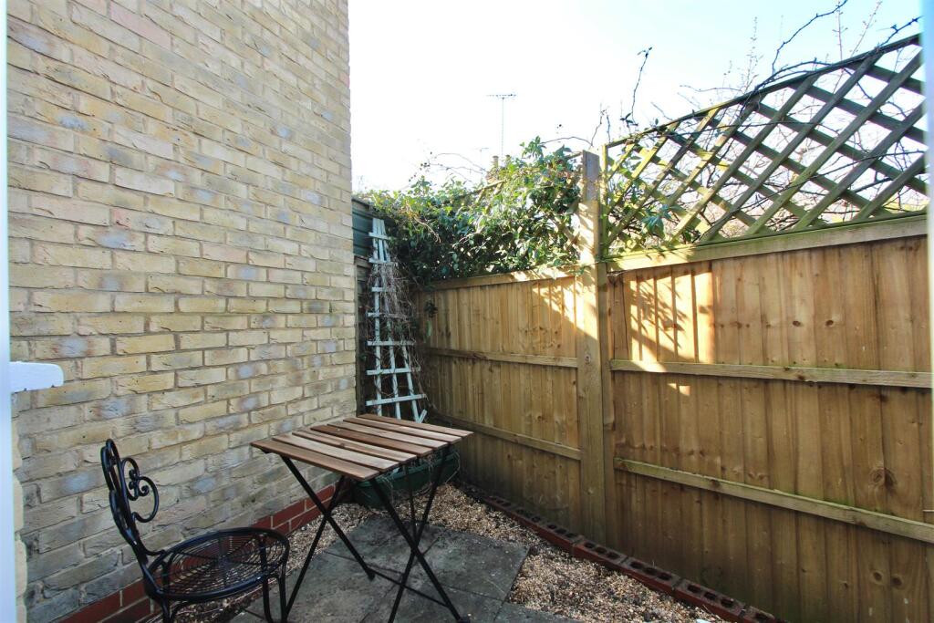 Listria Park, N16
