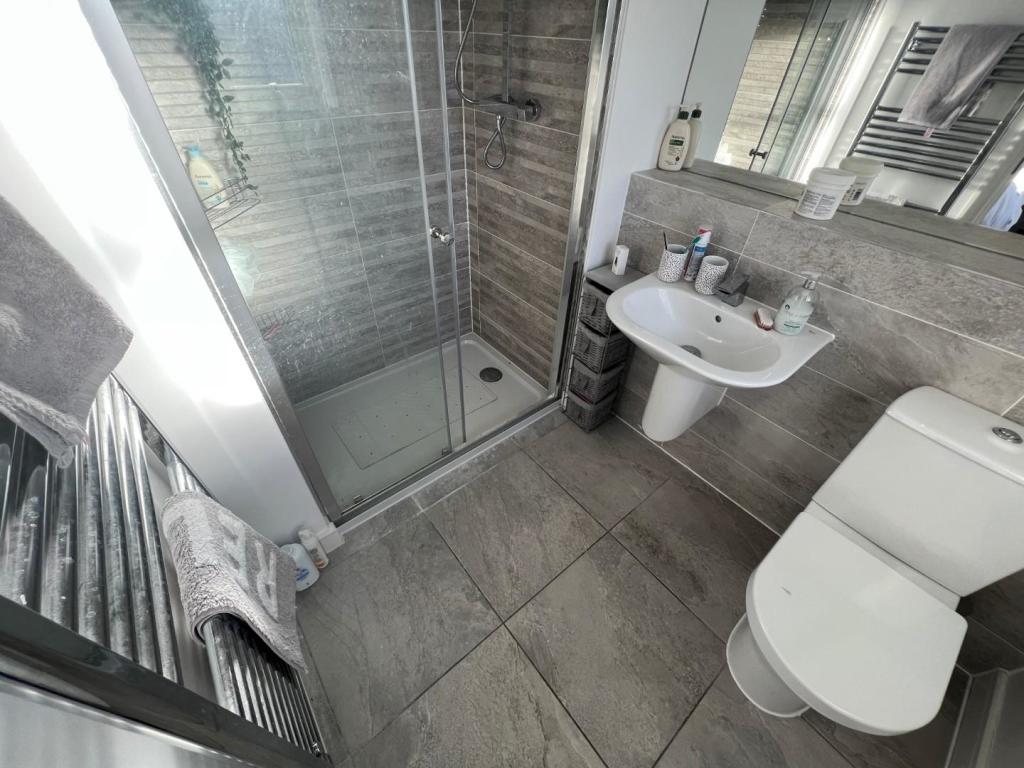 Ensuite Shower Room