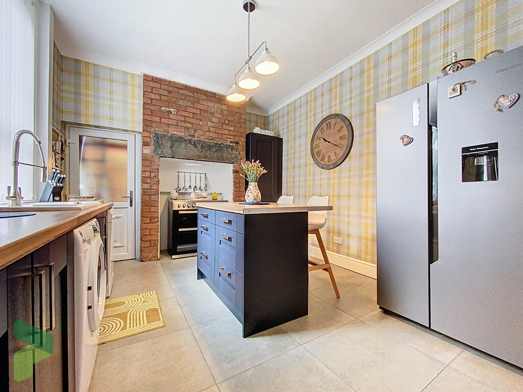 Fully Fitted Brea...