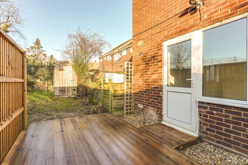 42 Gordon Hill-10.jpg