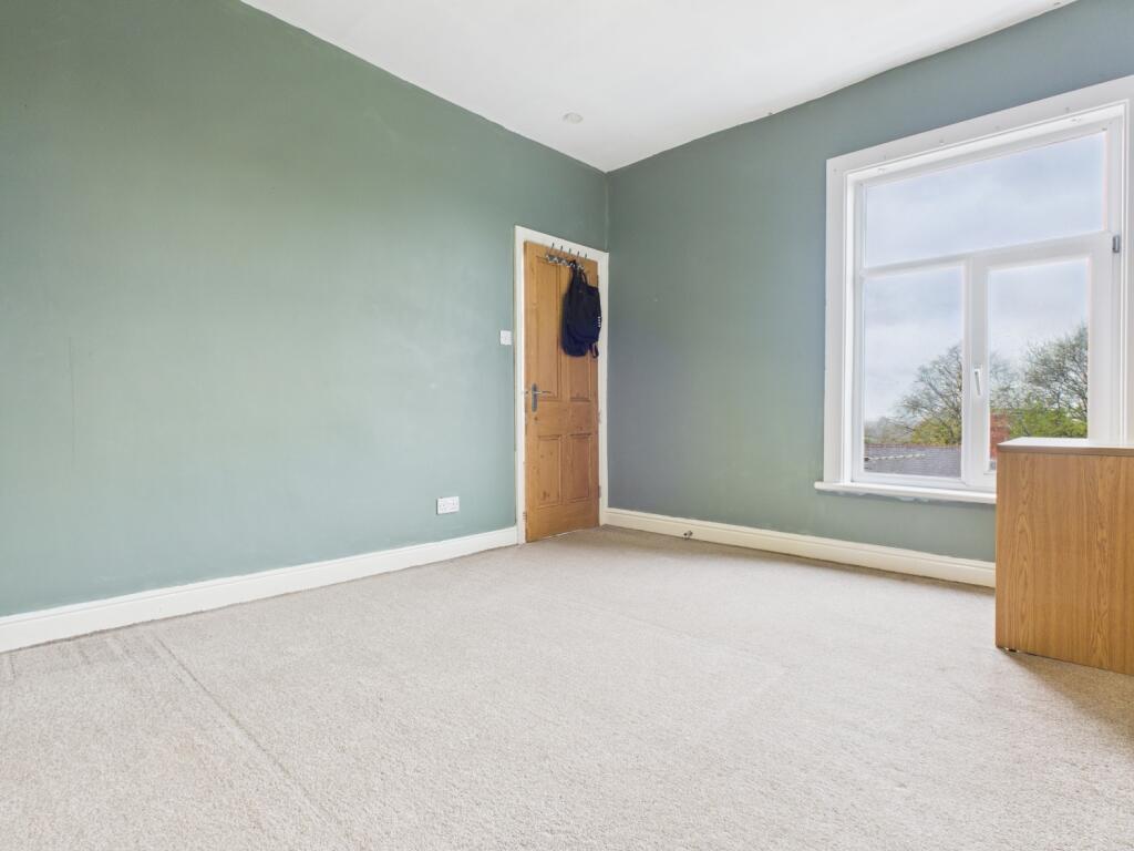 CAM03729G0-PR0165-STILL003