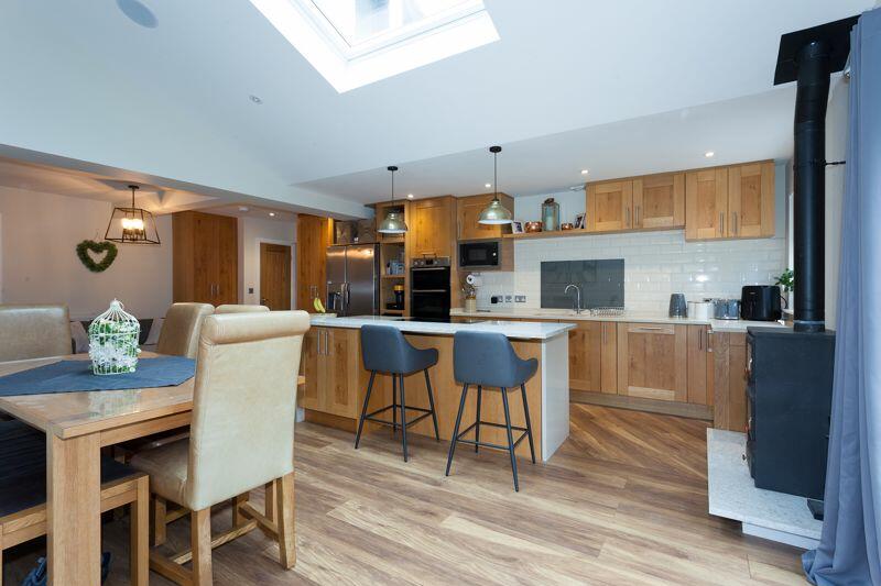 OPEN PLAN LIVING DINING KITCHEN