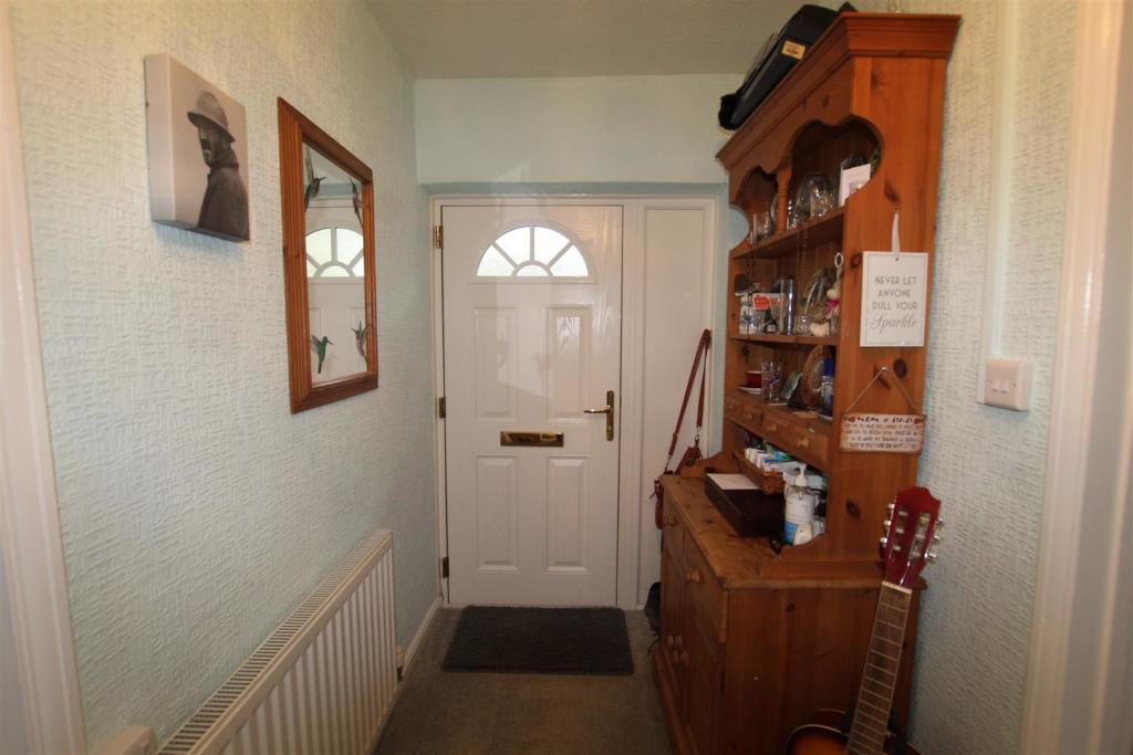 FRONT ENTERANCE DOOR