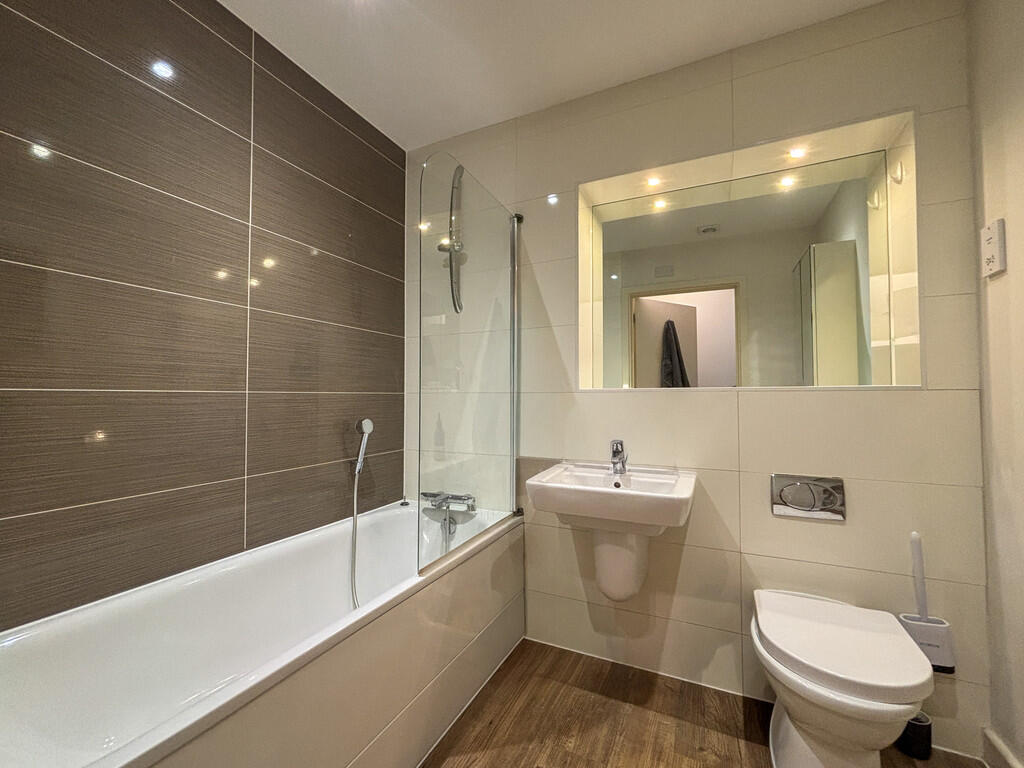 Bathroom (1)