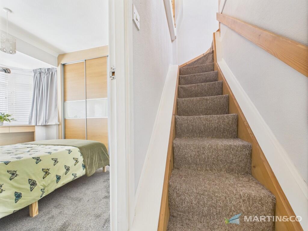 CAM02318G0-PR0484...