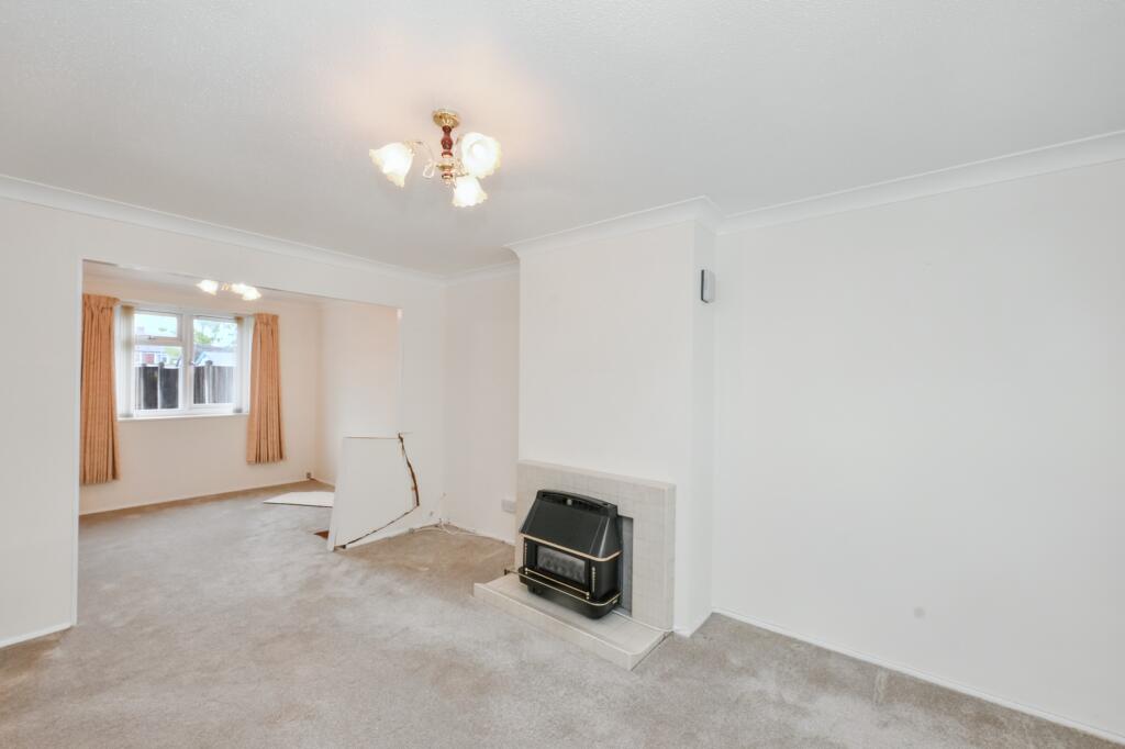 44 Downfield Road, Cheshunt, EN8 8SZ