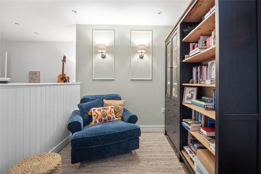 Reading/Study Nook