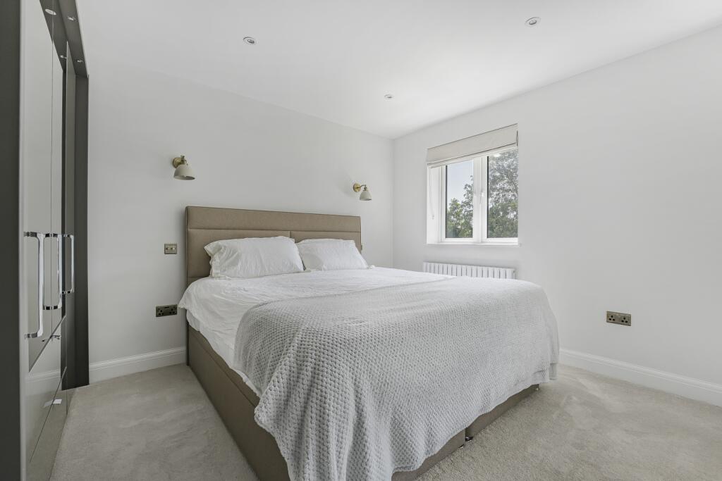 Nicoleta Aliman EweMove Bexleyheath Viewfield Road