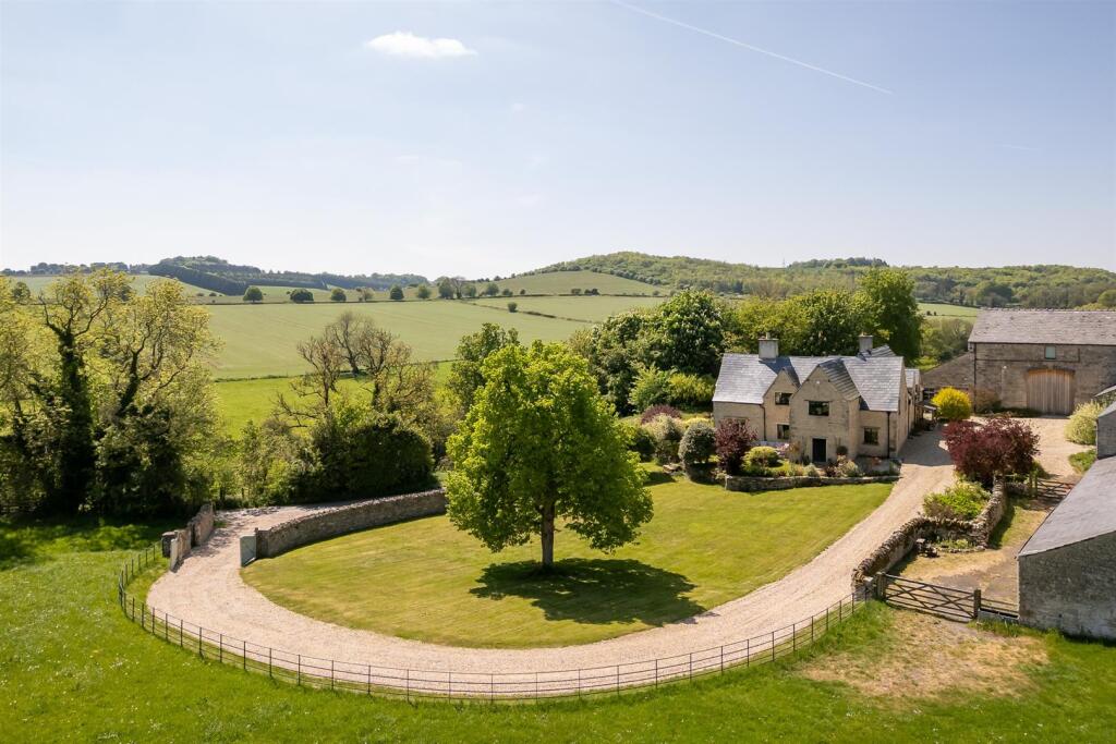 128 - Dowmans Farmhouse - GL53 9QY - Web.jpg