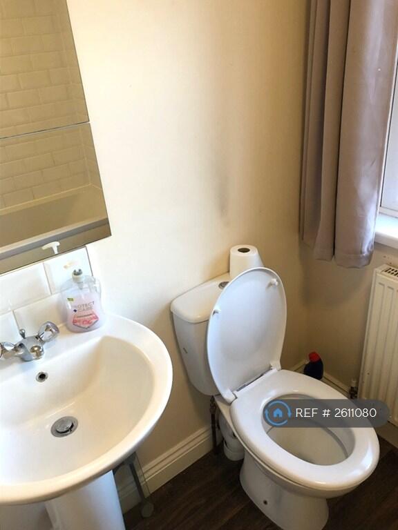Upstairs Bathroom