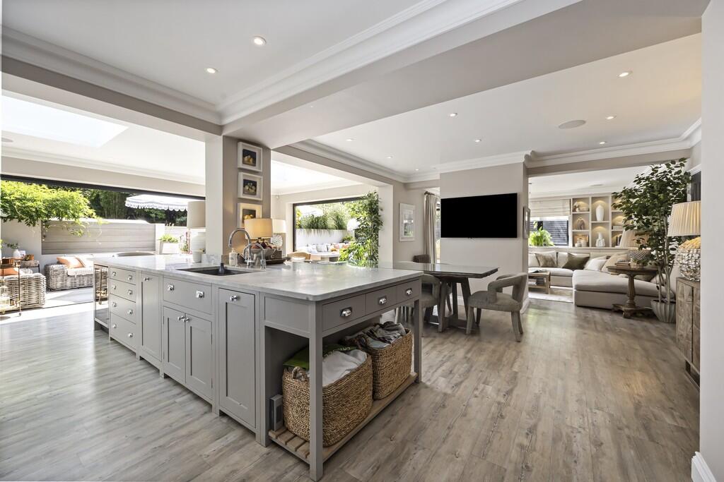 Hill Drive, 53-01...