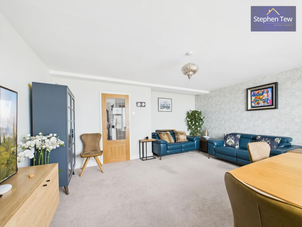 Living Room/Dining Room