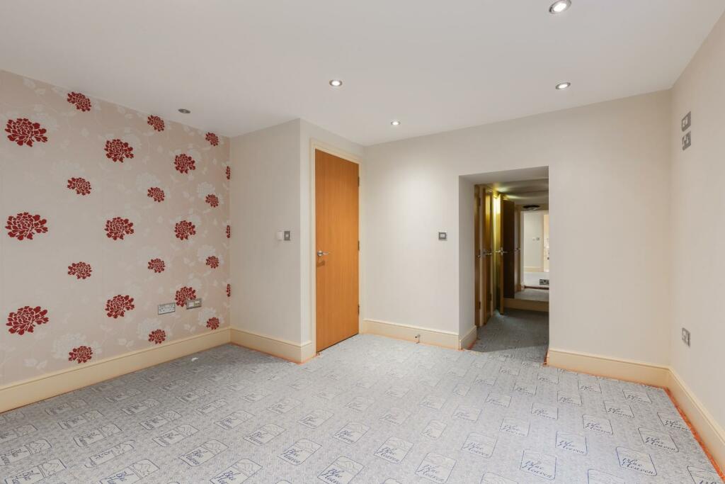 bedrooms-3.jpg