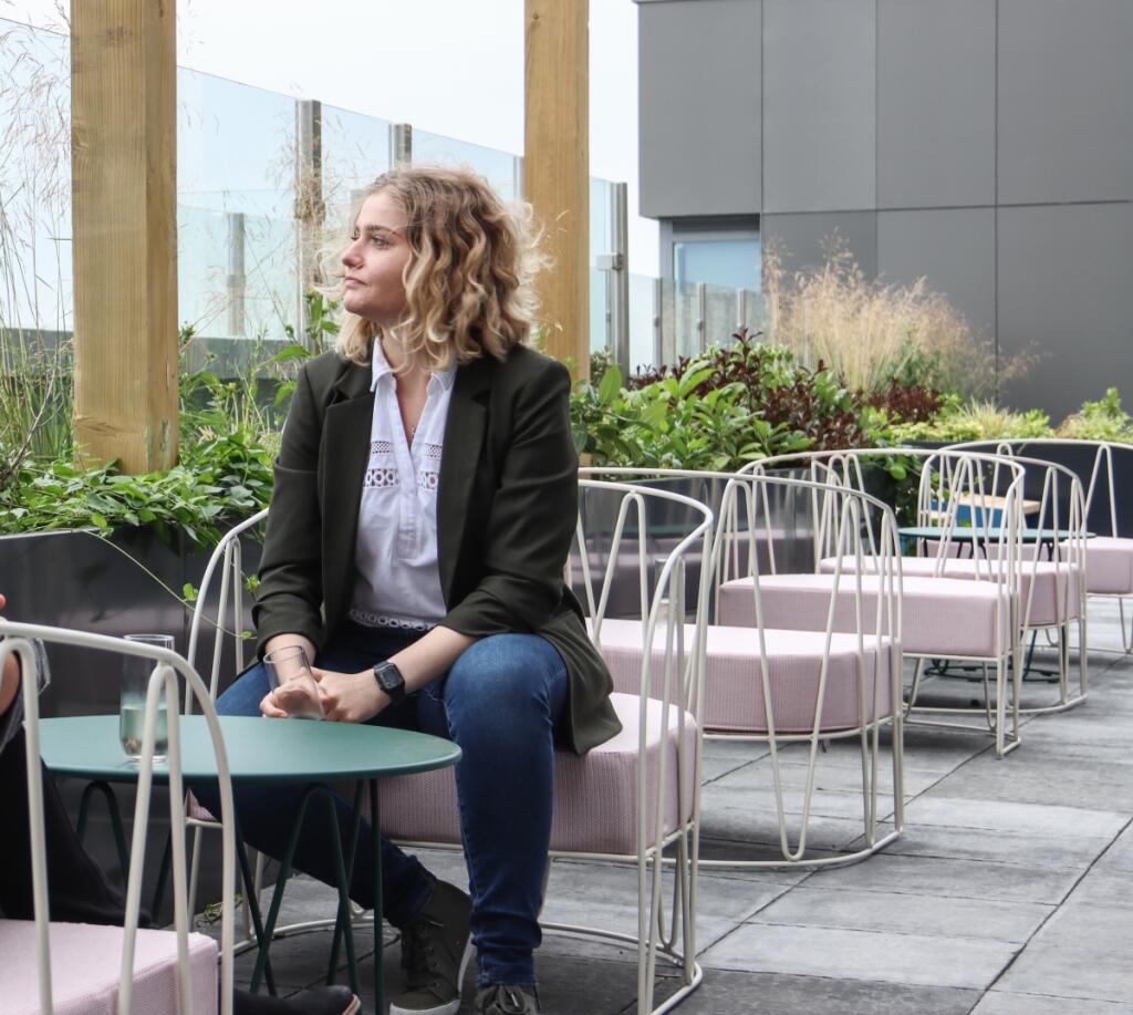 Reading (2) -  20...