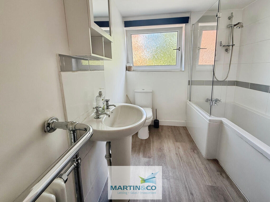 a2ef044b--42EF-AB...