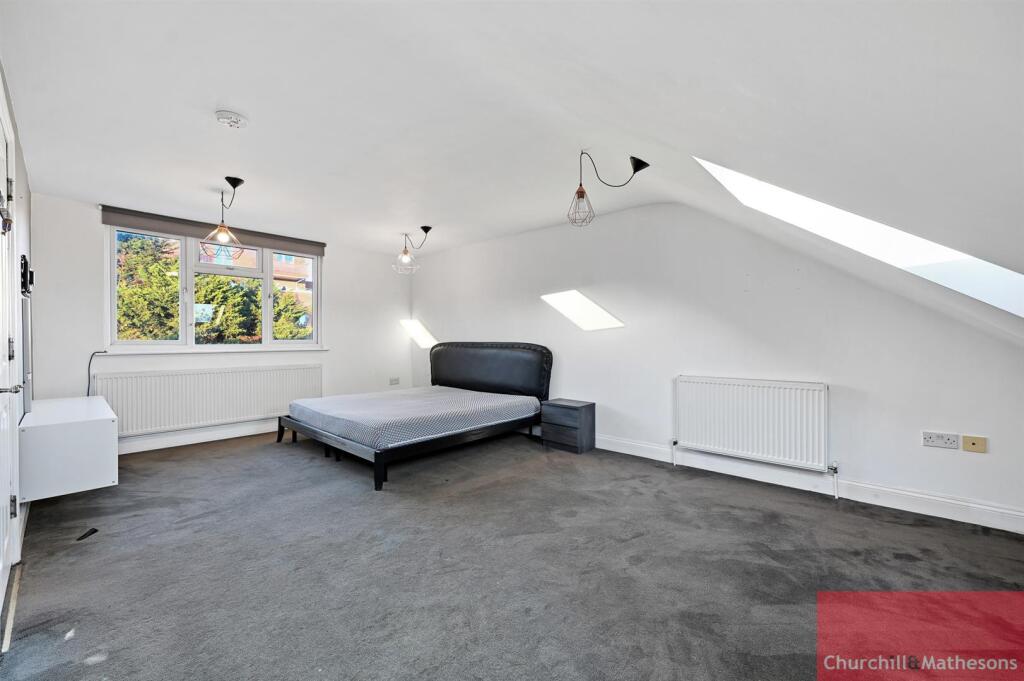 CHMAA - 37 Bowes Road - Loft Bedroom3 (1).jpg