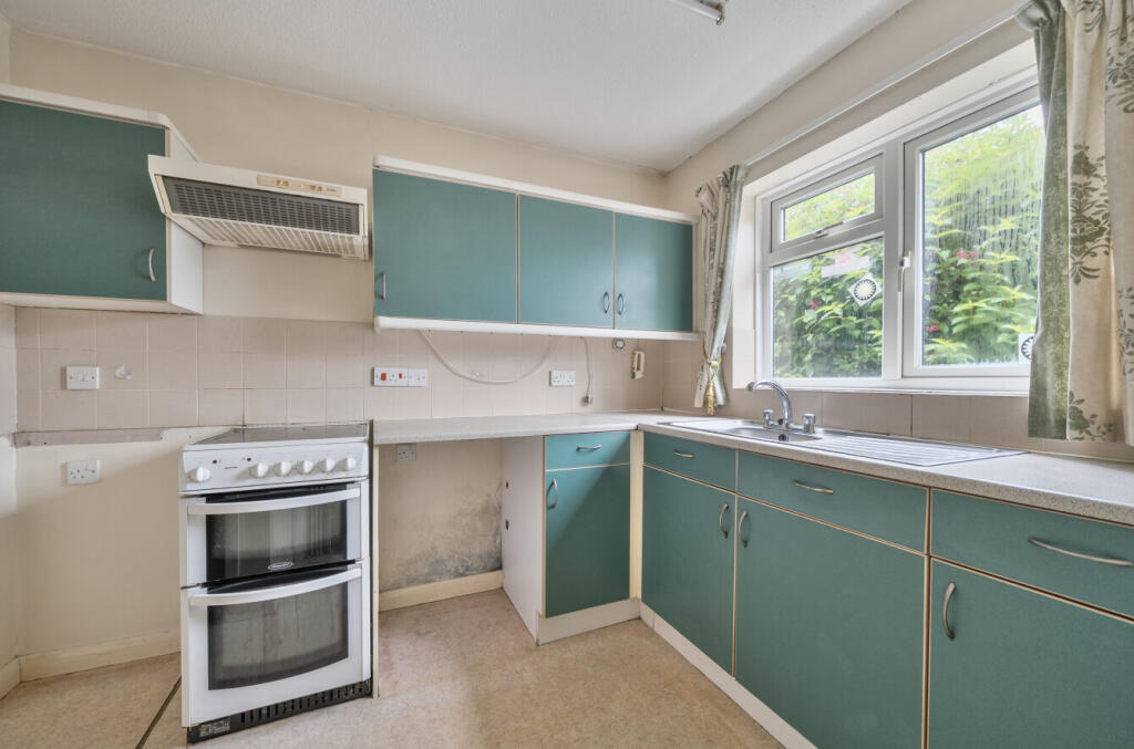 1306994-6-684aee4...