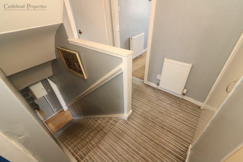 Upper landing