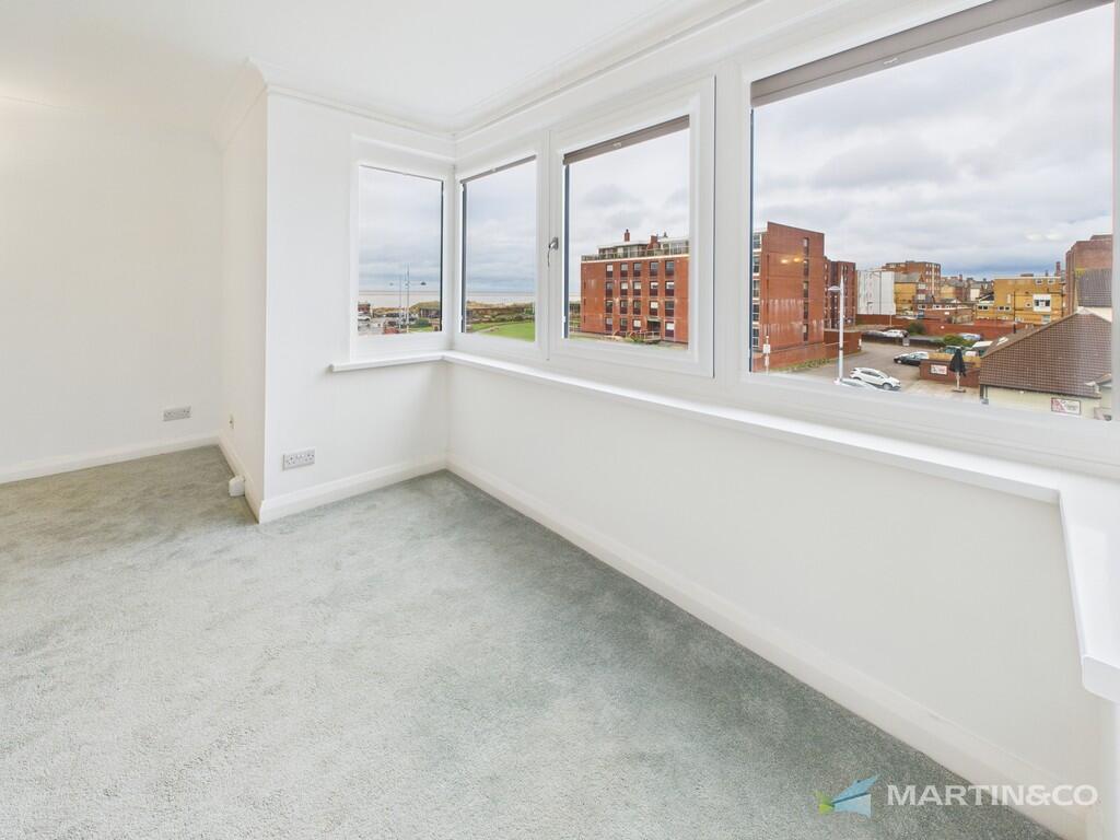 CAM02318G0-PR0557...