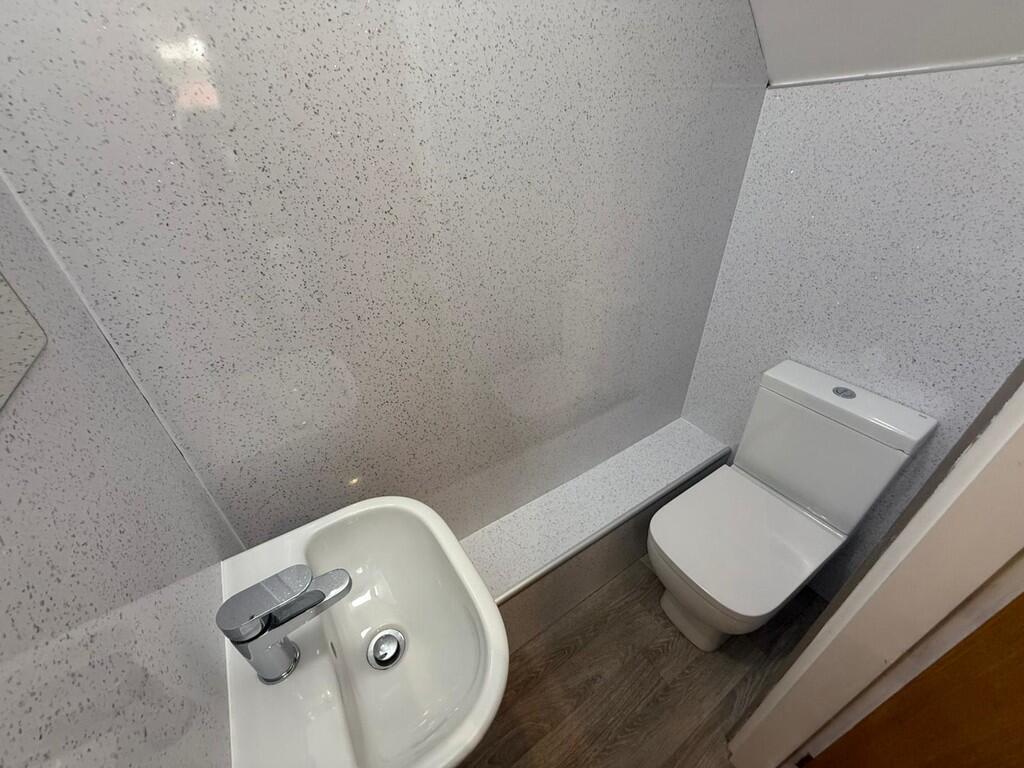 20251010_13433585...