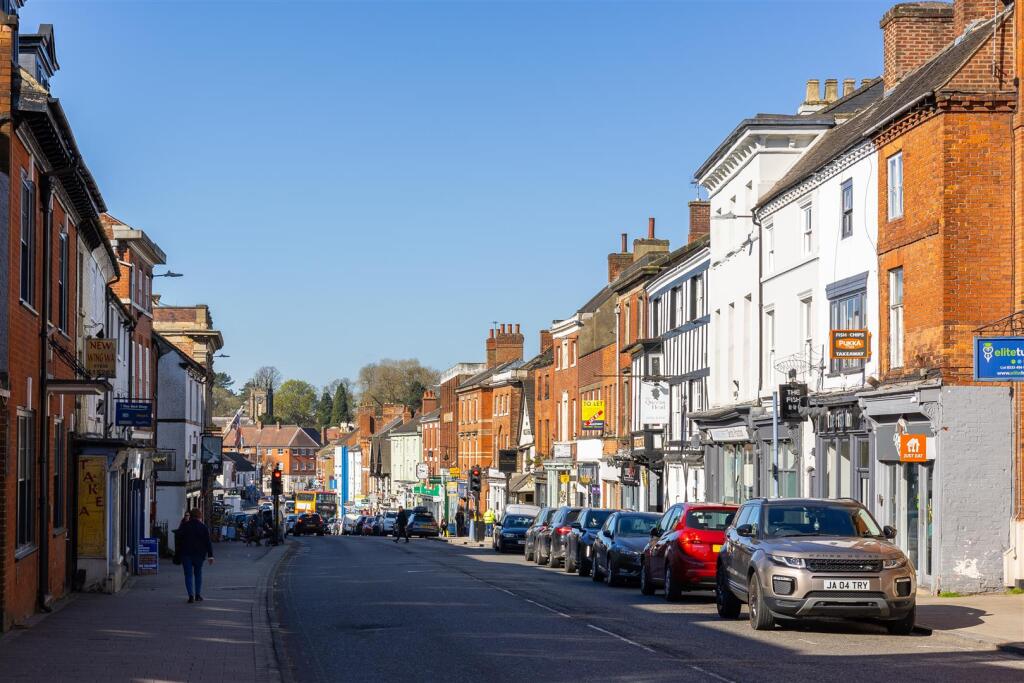 Adelaide Mews_Local Area-36.jpg