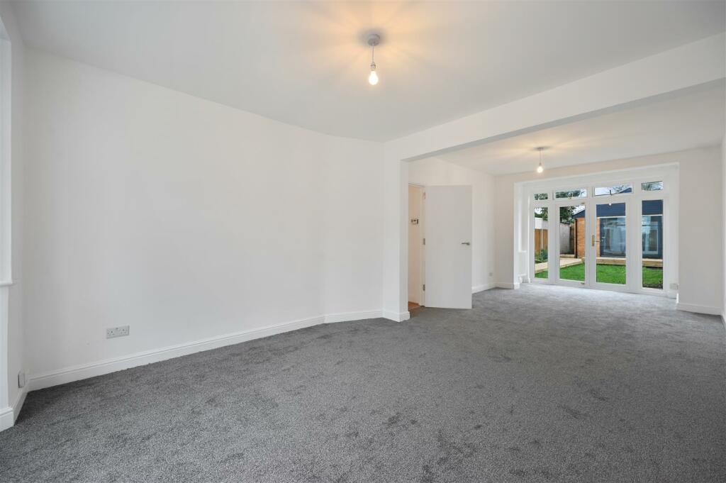 RCAR- Sutton Common Road11.JPG