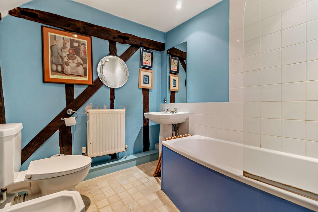 8625073-interior2...