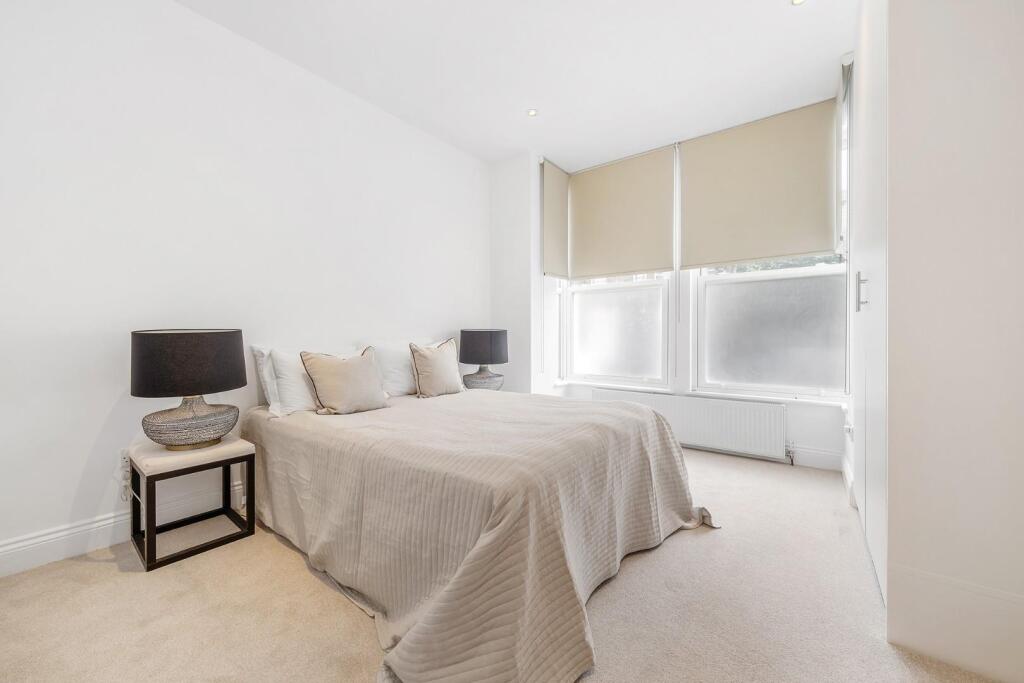 Bedroom 2.JPG