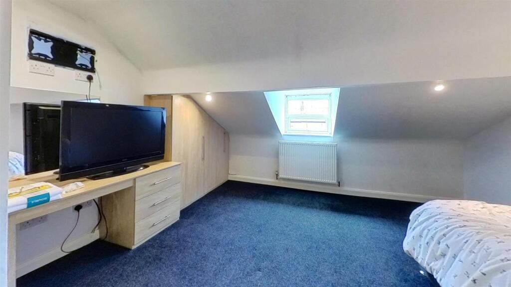 516-Tong-Moor-Rd-Bedroom 4.jpg