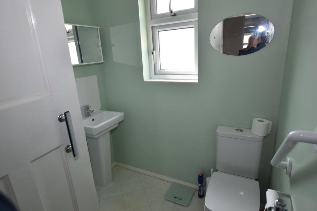 Family Shower Room