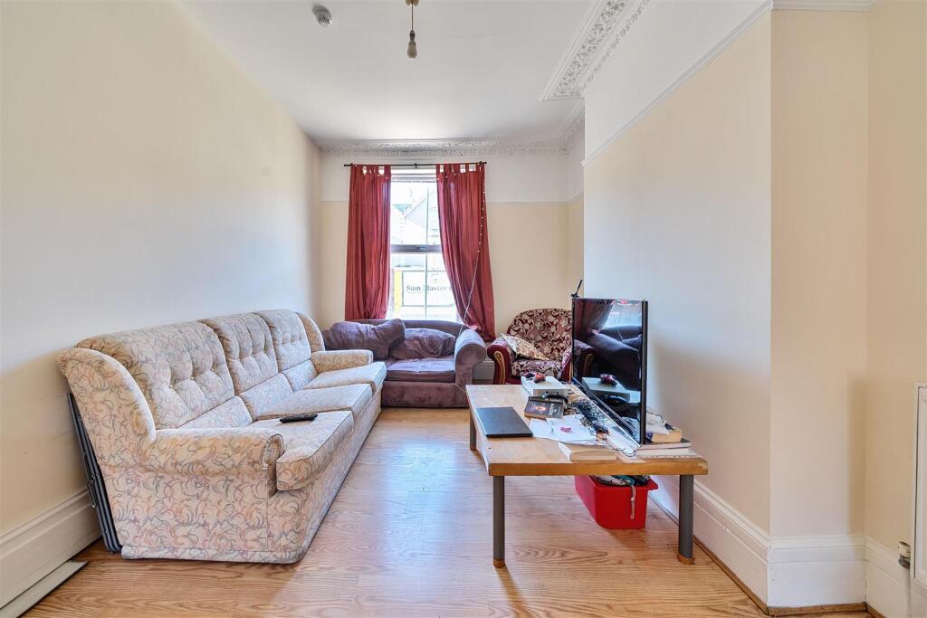 214 Cheltenham Road, Cotham, Bristol, BS6 5QU | Fr