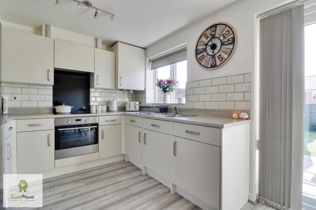 Kitchen - EweMove Cannock